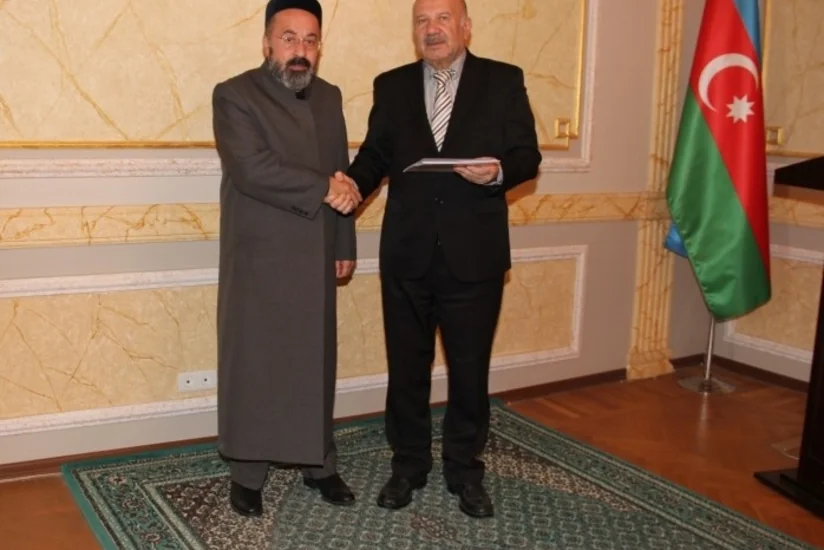 Gəncənin “İmamzadə ziyarətgah” məscidi dini icması dövlət qeydiyyatına alınıb