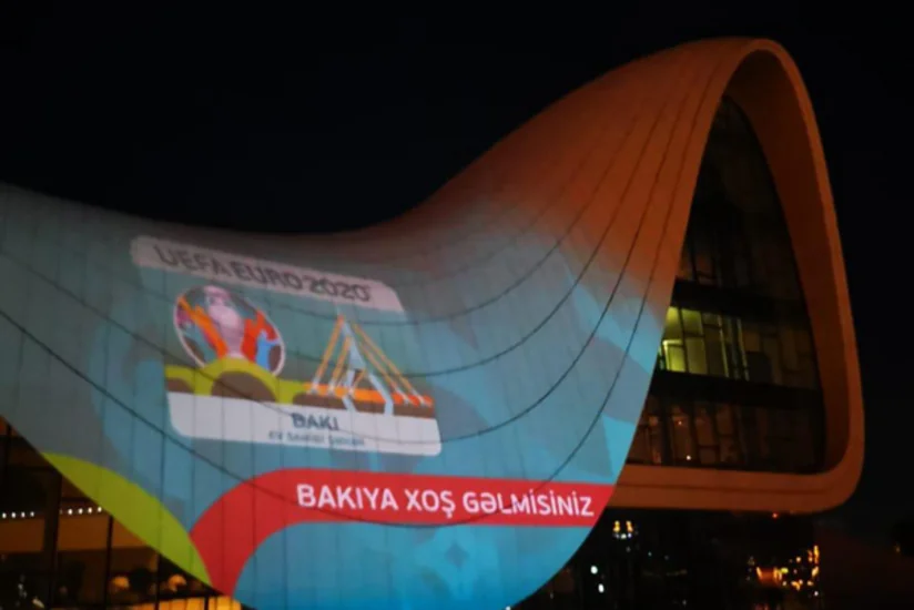 Heydər Əliyev Mərkəzi üzərində AVRO-2020 iştirakçılarınin görüntüləri nümayiş etdirilib