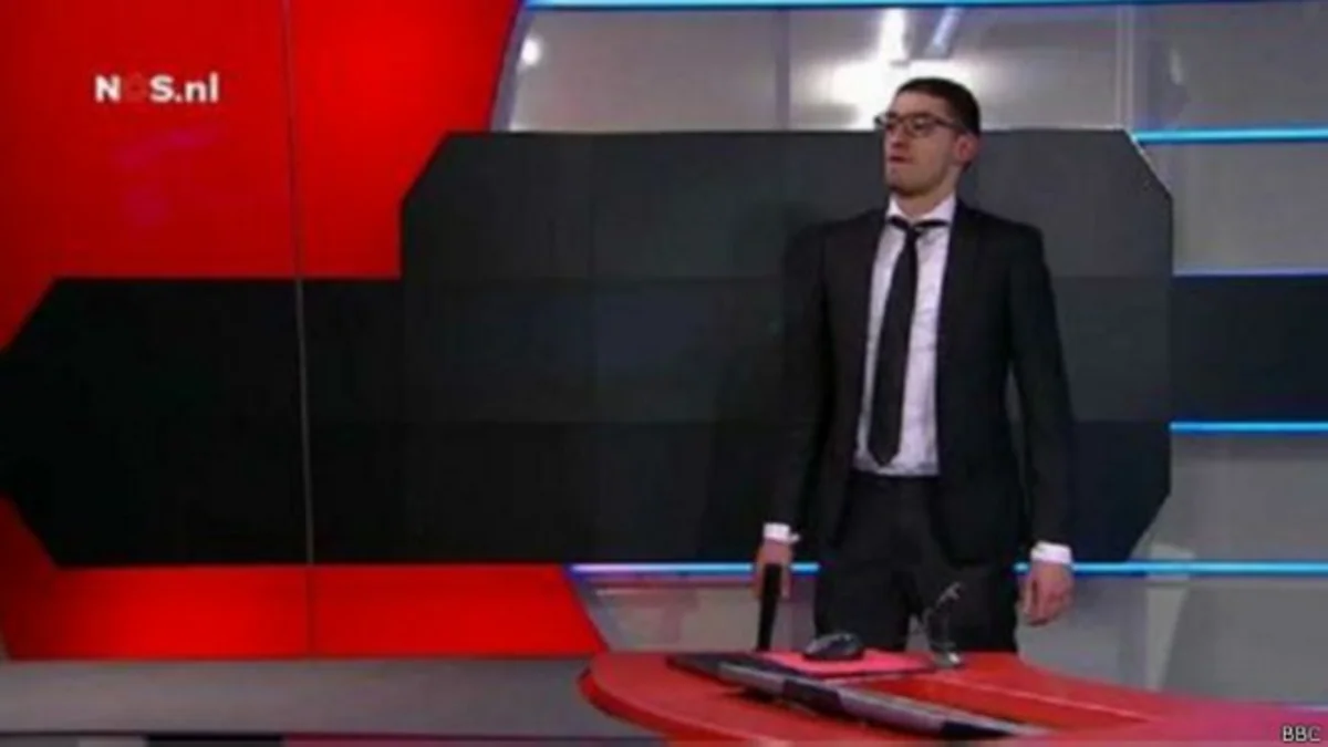Hollandiyada saxta silahla telestudiyaya daxil olan şəxs həbs olunub