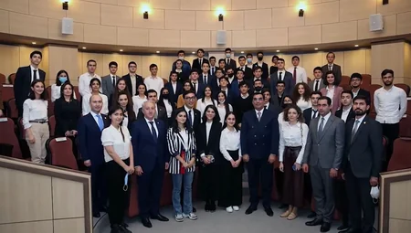 Fərid Qayıbov Bakı Ali Neft Məktəbində olub