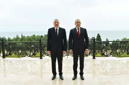 Prezident İlham Əliyev, birinci xanım Mehriban Əliyeva Bolqarıstan Prezidenti və xanımı ilə görüşüb - YENİLƏNİB