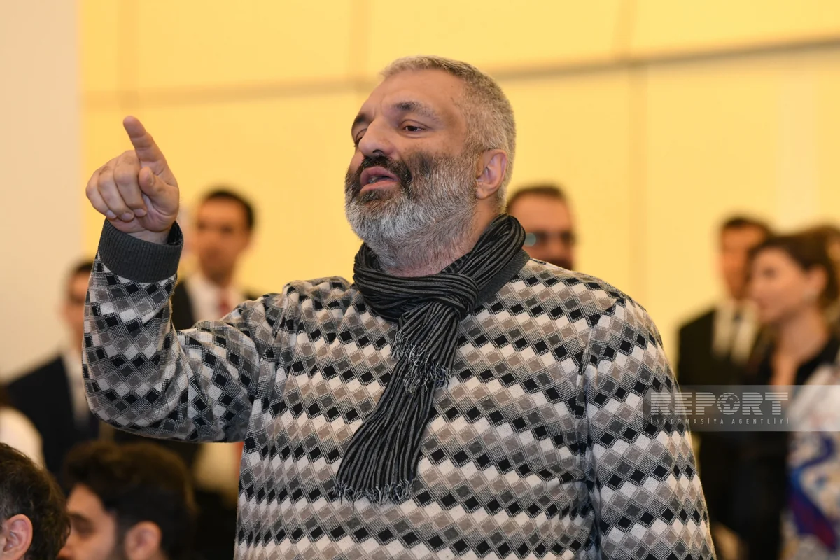 Əli İsa Cabbarov: Ayrılan pullar hesabda yığılıb qalıb, kino ictimaiyyəti bunun səbəbini bilmir