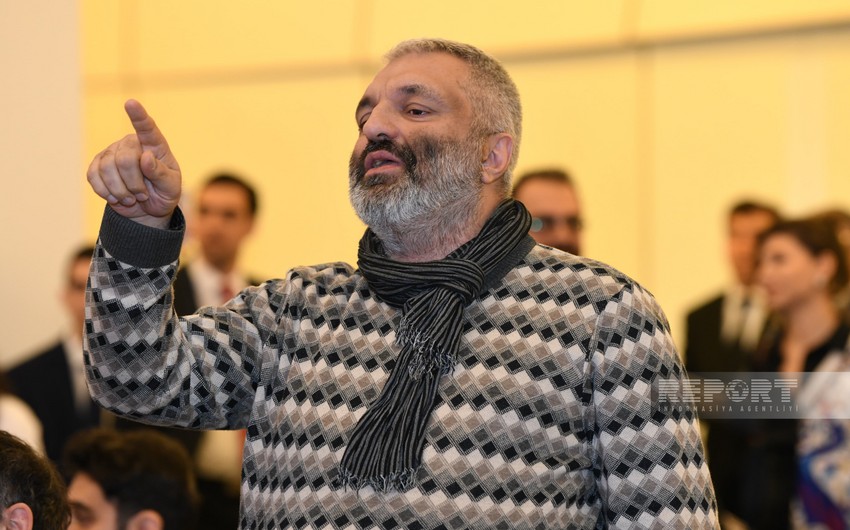Əli İsa Cabbarov: Ayrılan pullar hesabda yığılıb qalıb, kino ictimaiyyəti bunun səbəbini bilmir