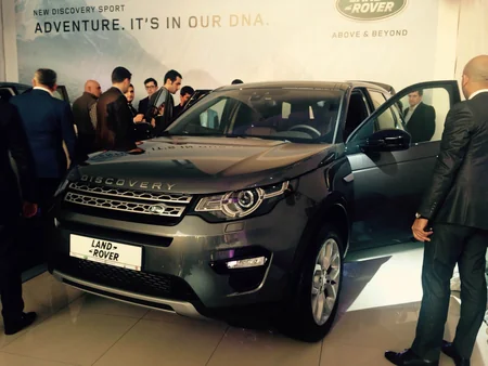 Bakıda yeni Land Rover Discovery avtomobilinin təqdimatı keçirilib - FOTO