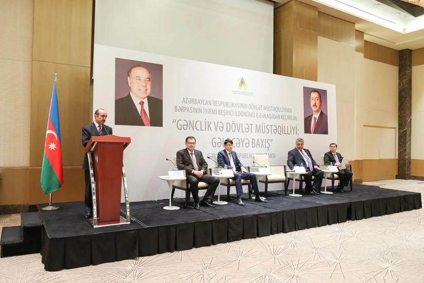 “Gənclik və dövlət müstəqilliyi: gələcəyə baxış” mövzusunda konfrans keçirilib