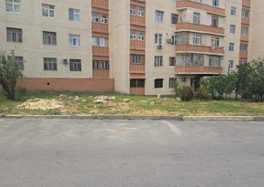 В Баку демонтирован самовольно установленный киоск