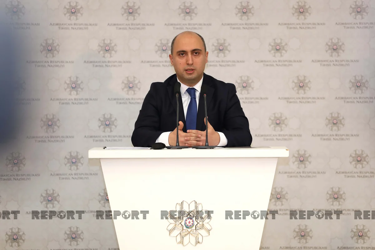 Təhsil naziri: Koronavirusa qarşı peyvənd olunacağam