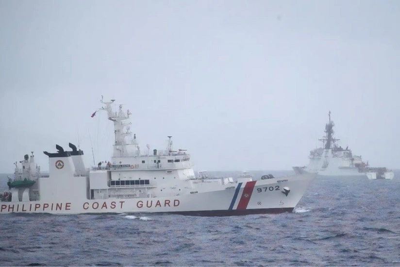 Philippines, China trade blame over collisions in disputed sea