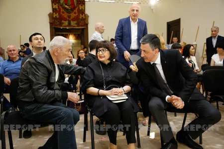 Tbilisidə Nizami Gəncəviyə həsr olunan tədbir keçirilib, tanınmış gürcü xadimlər təltif edilib