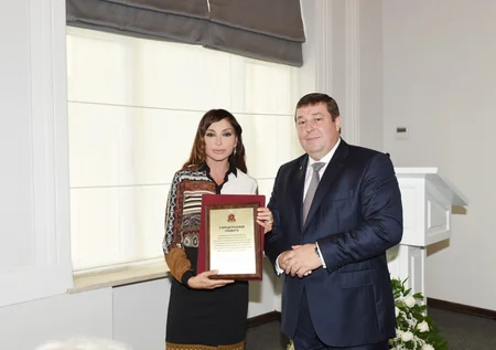 ​Mehriban Əliyeva I Moskva Dövlət Tibb Universitetinin Bakı filialının açılış mərasimində iştirak edib