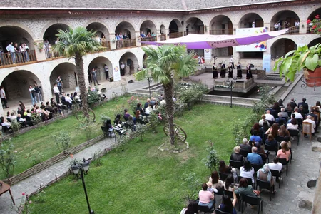 Şəki “İpək yolu” XIV Beynəlxalq Musiqi Festivalına start verilib