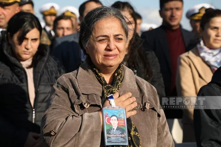 Hərbi Dəniz Qüvvələrində Zəfər Gününə həsr olunan təntənəli mərasim keçirilib