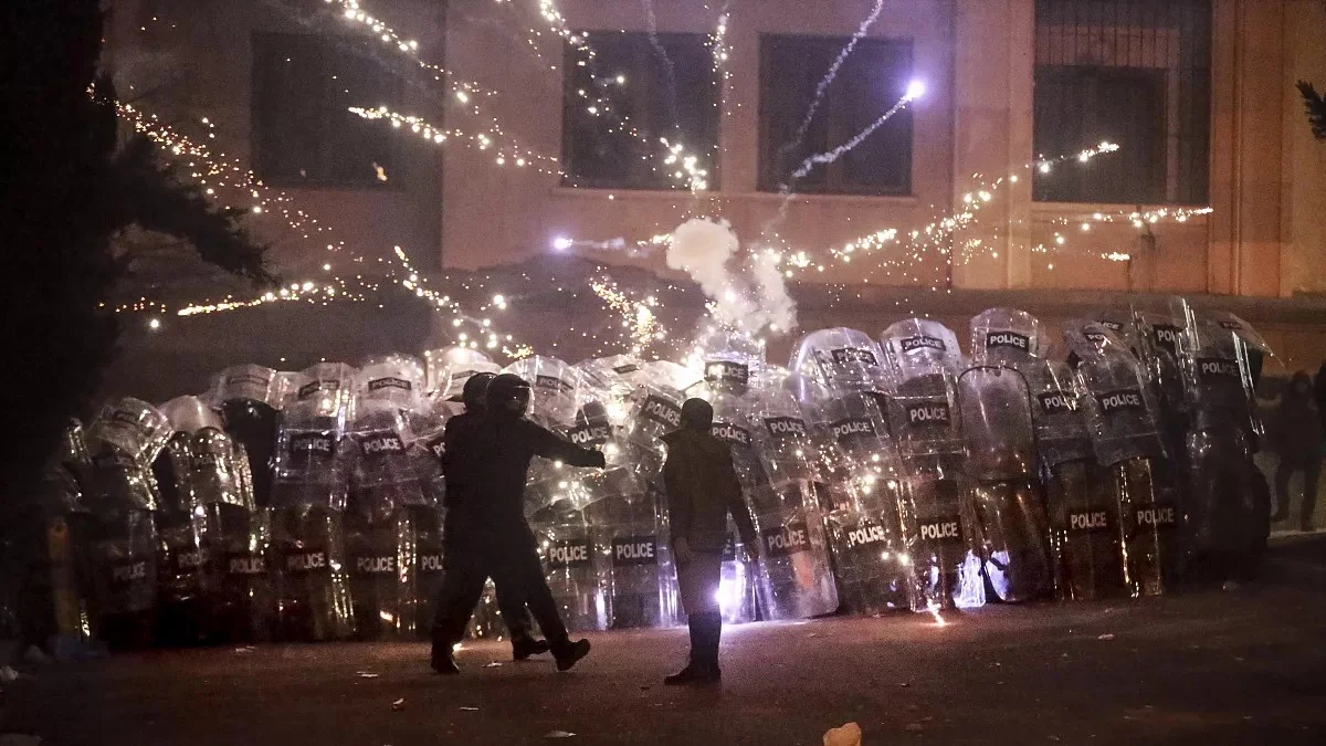 В Грузии задержан подозреваемый в нападении на полицию в ходе акции протеста