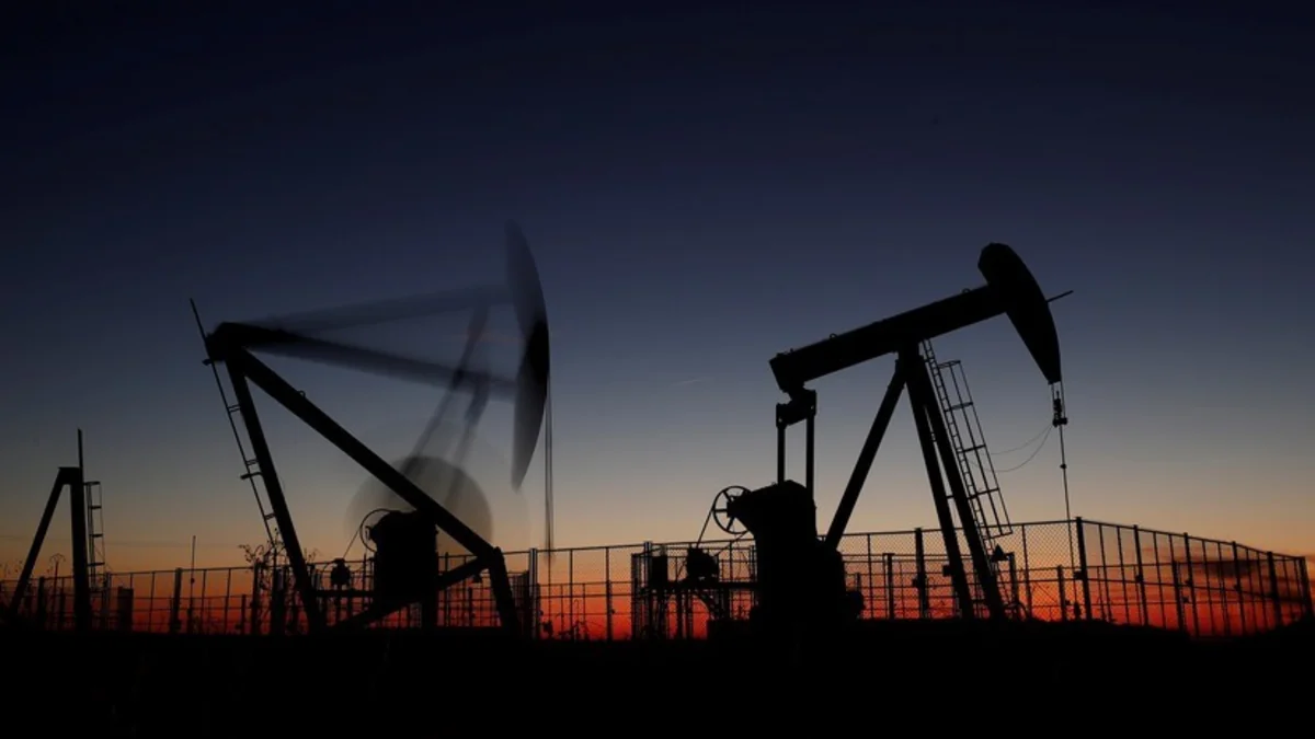 “Brent” markalı neftin qiyməti 62 dolları ötüb