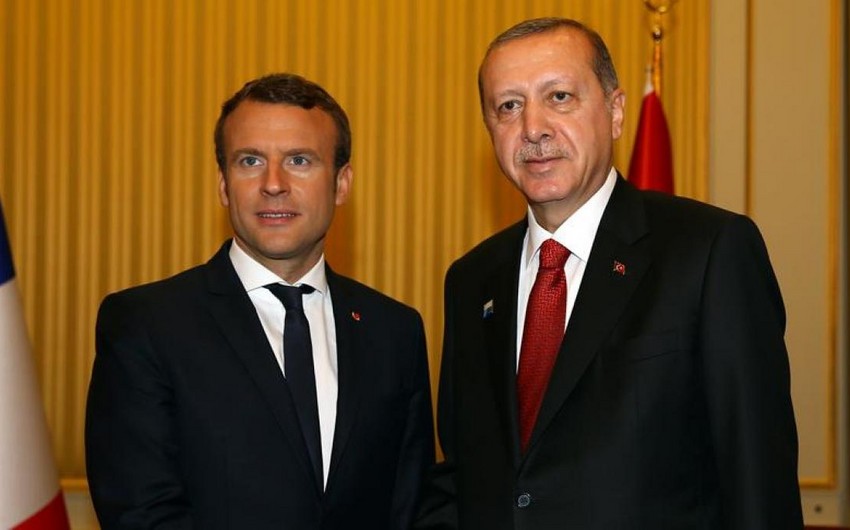 Türkiyə və Fransa liderləri Ukraynadakı vəziyyəti müzakirə edib