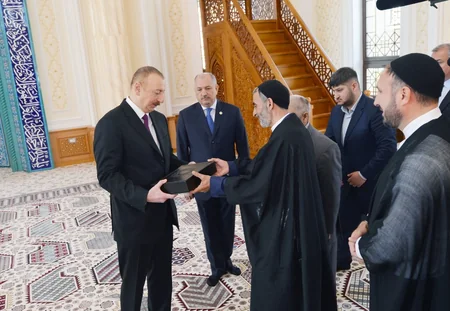 Prezident İlham Əliyev Hacı Cavad məscidinin yeni binasının açılışında iştirak edib - YENİLƏNİB