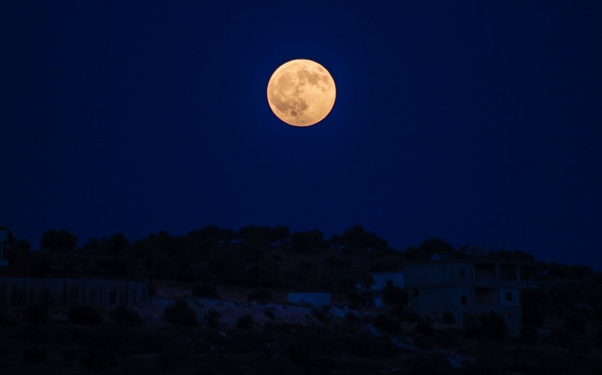 First lunar eclipse of 2020 starts