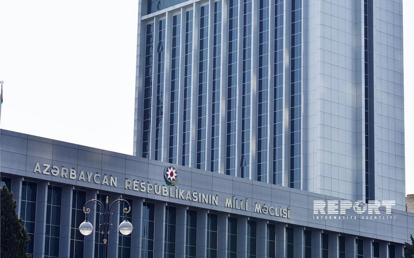 Milli Məclisdə Eynəklər haqqında qanun layihəsi müzakirə olunacaq