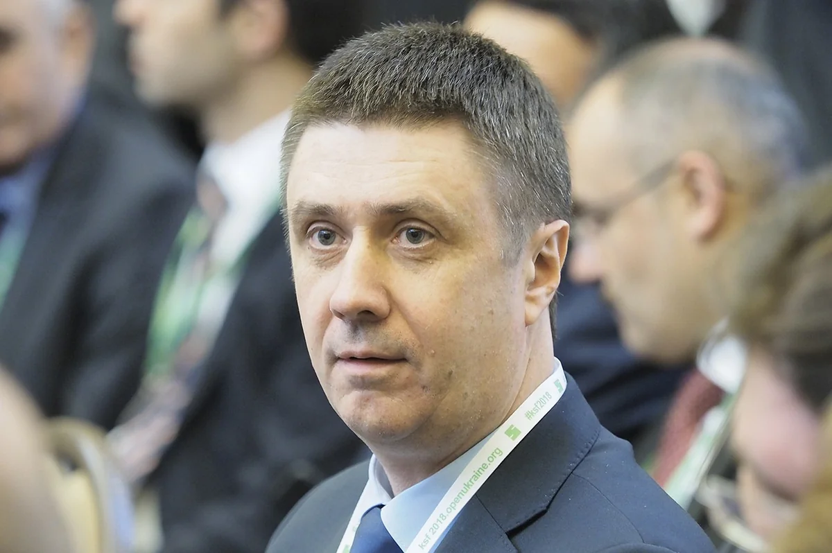 Вице-премьер: Зеленский хочет провести досрочные парламентские выборы