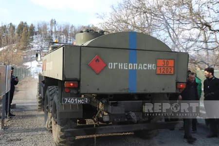 По дороге Ханкенди-Лачын беспрепятственно проехали 67 автомобилей российских миротворцев