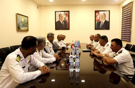 İranın hərbi gəmiləri Bakıya gəlib - VİDEO