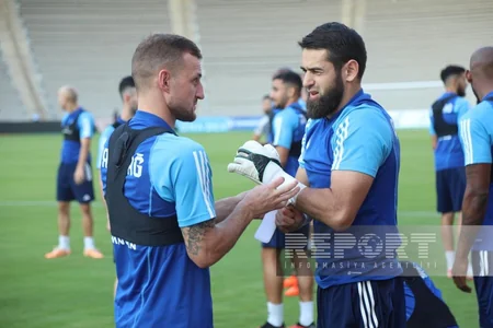 Qarabağ Olimpiyaya qarşı cavab oyunu ərəfəsində son məşqinə çıxıb