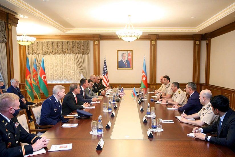 Azerbaijani Defense Minister meets with delegation of US state of Oklahoma