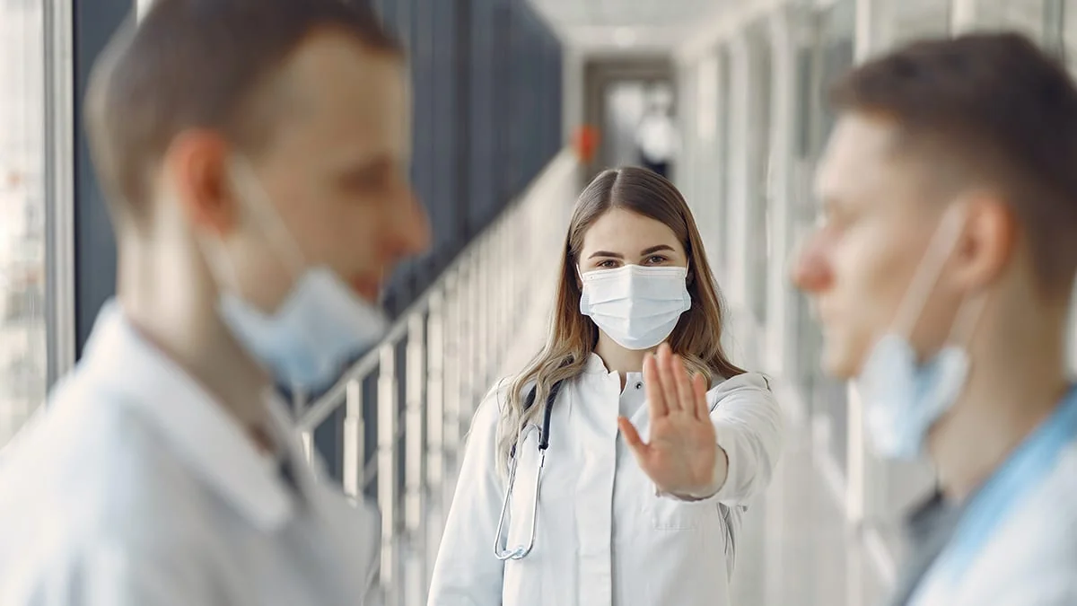 WHO recommends isolating coronavirus patients for ten days