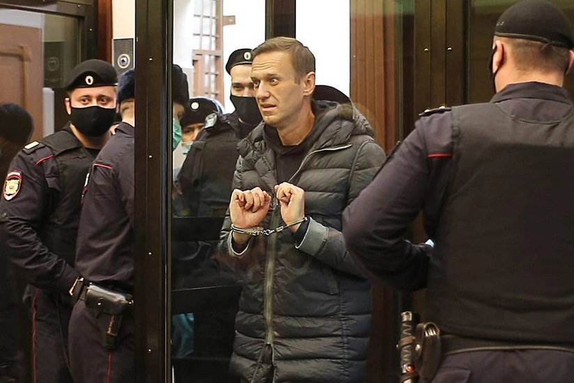 Aleksey Navalnı 3,5 il müddətinə azadlıqdan məhrum edildi