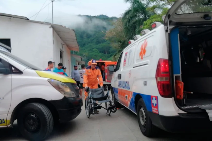 Kolumbiyada avtobus qəzası nəticəsində azı 9 nəfər ölüb, onlarla insan yaralanıb
