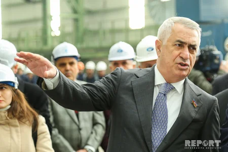 Bakıda iki gəmi-bərənin ilk polad lövhələrinin kəsimi həyata keçirilib