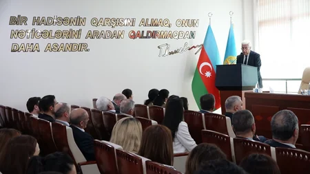 Dövlət Agentliyində “Heydər Əliyev İli”nə həsr olunmuş tədbir keçirilib
