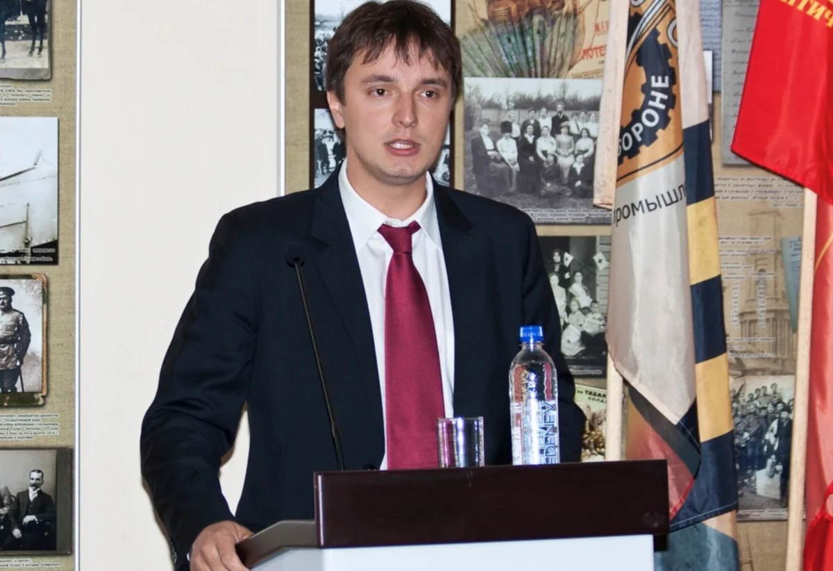 Сын Рогозина стал вице-президентом авиастроительной корпорации
