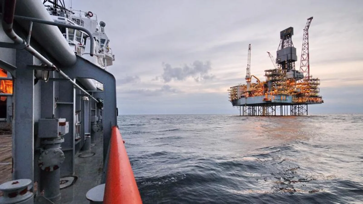 Azerbaijani oil price slightly decreased