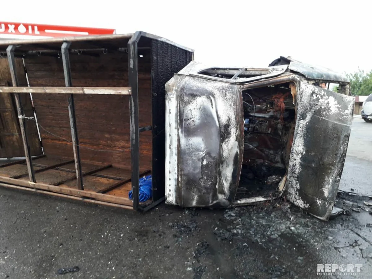 Bərdədə yük maşını partlayıb, xəsarət alanlar var - FOTO - YENİLƏNİB