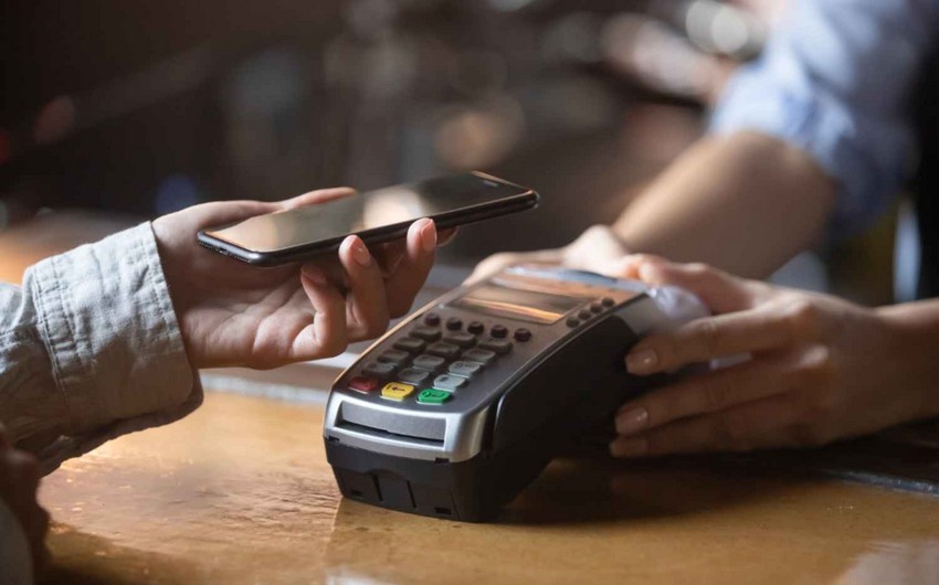 В Азербайджане бесконтактные платежи принимают 72 % POS-терминалов