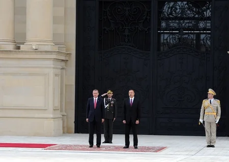 Official welcome ceremony held for Turkish President in Azerbaijan