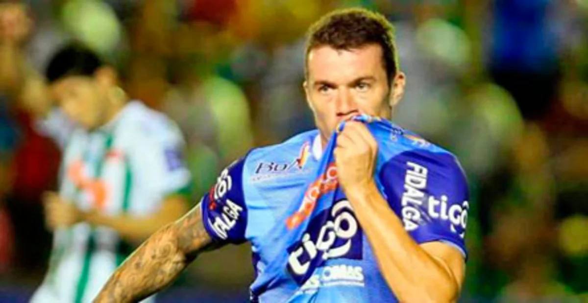 Совершен трансфер игрока Нефтчи в боливийский клуб