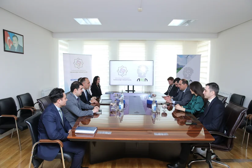 Sahibkarlığın İnkişafı Fondu Bərpa Olunan Enerji Mənbələri Dövlət Agentliyi ilə əməkdaşlığa başlayır
