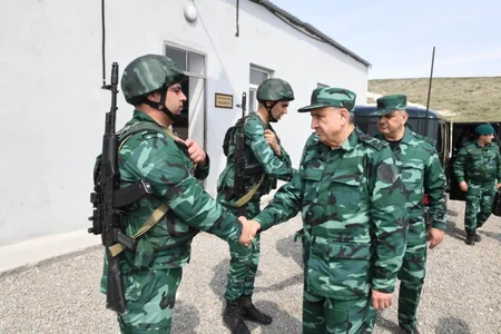 Presidential Aide, State Border Service Chief visit contact line with Armenia