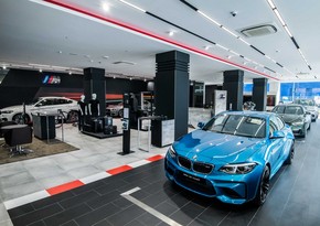 BMW-nin xalis mənfəəti 1,7 dəfə azalıb