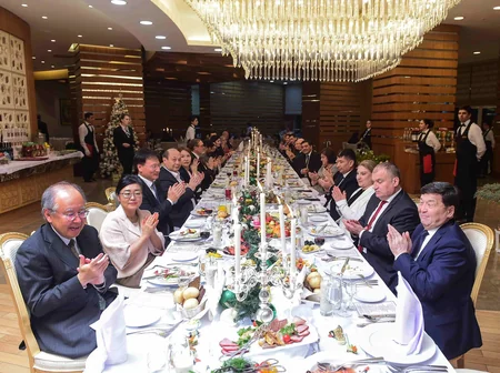 Azərbaycan milli mətbəxi və musiqisi Türkmənistanda təqdim olunub