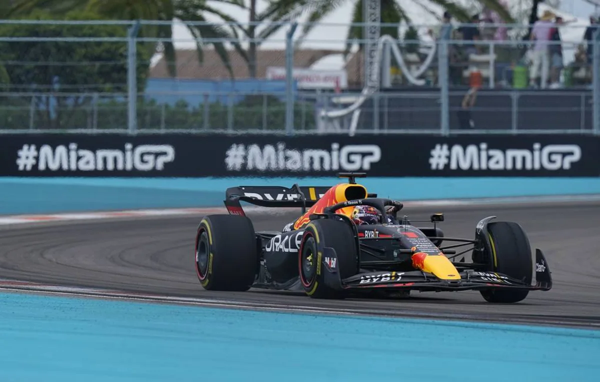 Ferstappen ardıcıl ikinci dəfə “Formula 1”-in qalibi olub