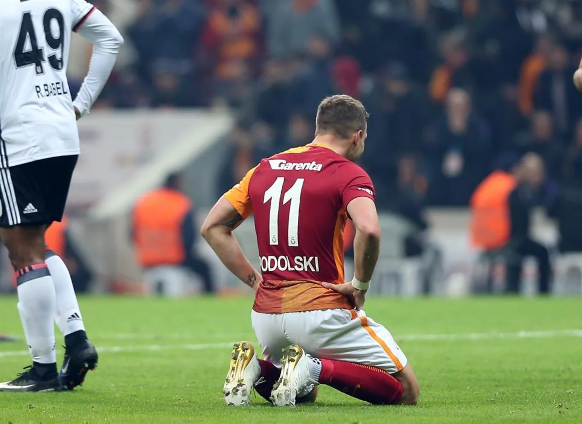 Qalatasaray Podolskini Yaponiya klubuna satıb