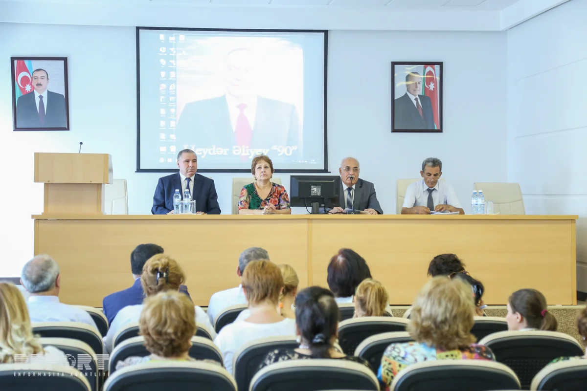 Bakıda zirzəmisini su basmış binaların sayı açıqlanıb