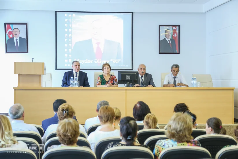 Bakıda zirzəmisini su basmış binaların sayı açıqlanıb