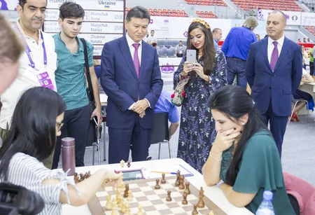 Leyla Əliyeva Bakı Şahmat Olimpiadasının VIII turunun oyunlarını izləyib