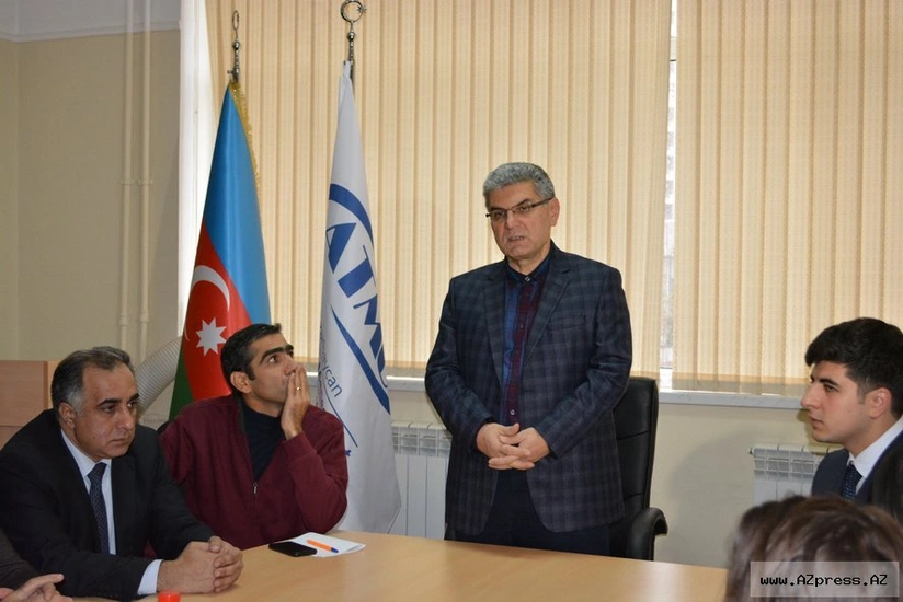 “QHT Məktəbi” Payız proqramı üzrə ilk təlimlərinə başlayıb