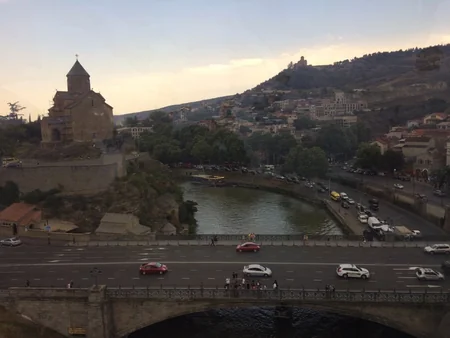 Hamının tanıdığı Tbilisi: Dəyişən gürcülər və dəyişdirən turistlər  - REPORTAJ