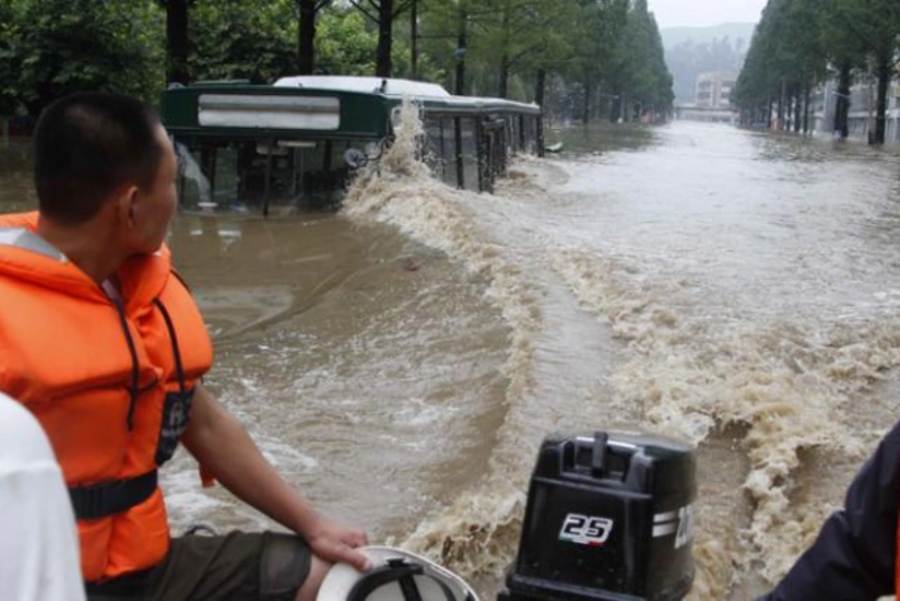 Şimali Koreyada baş vermiş daşqın nəticəsində 60 nəfər ölüb